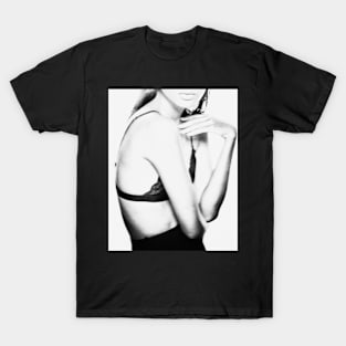 Woman, Girl, Lips print, Fashion art, Fashion print, Scandinavian art, Modern art, Wall art, Print, Minimalistic, Modern T-Shirt